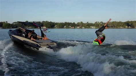 Improve your skills with new wakesurf tricks